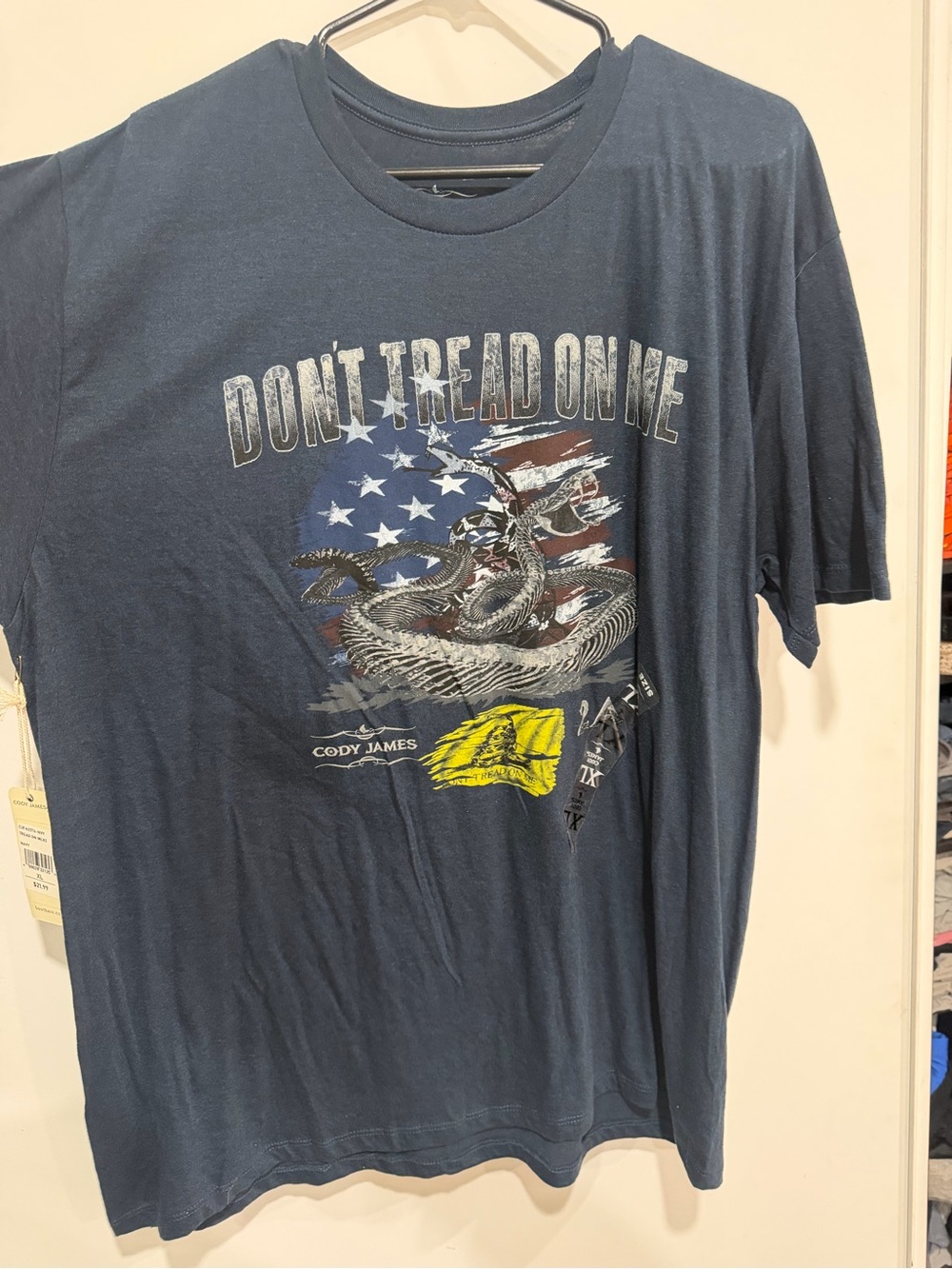 Cody James Men's Navy 'Don't Tread On Me' Graphic Tee